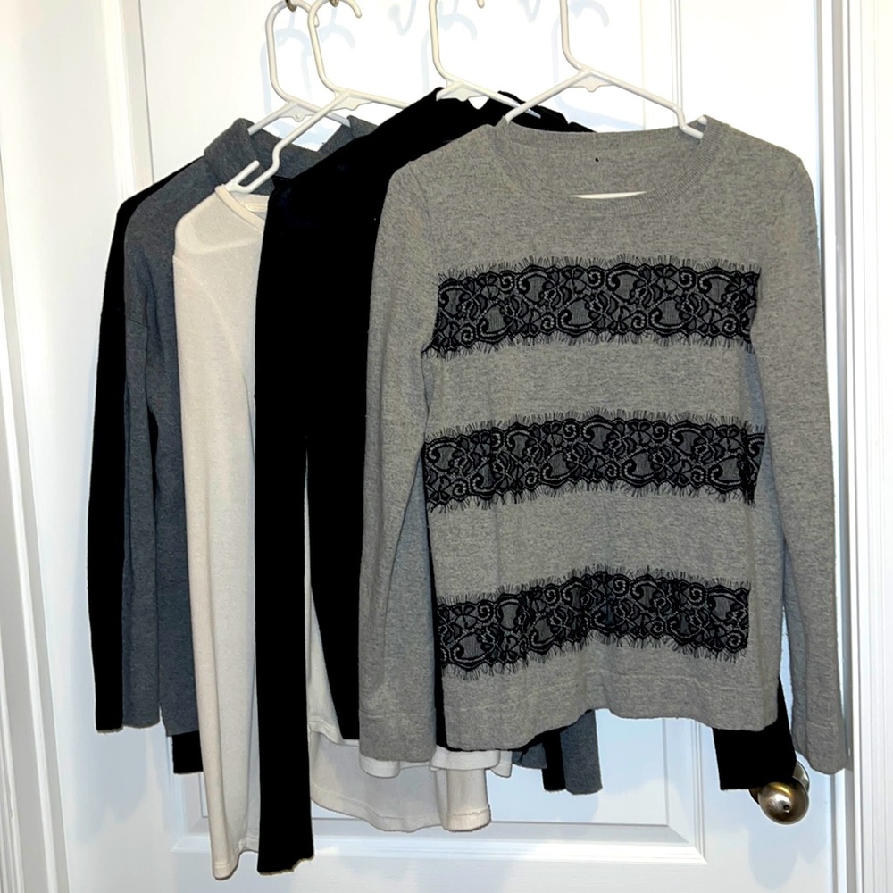 Bundle/lot of women’s sweaters size Medium